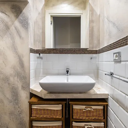 Xvi Charm By Wonderful Italy Apartament