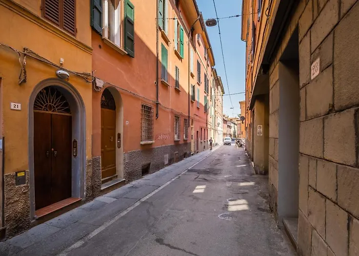 Xvi Charm By Wonderful Italy *